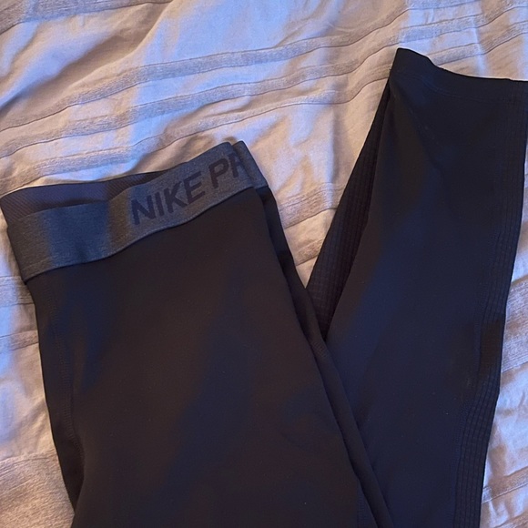NIKE dri-fit Leggings - Picture 2 of 5